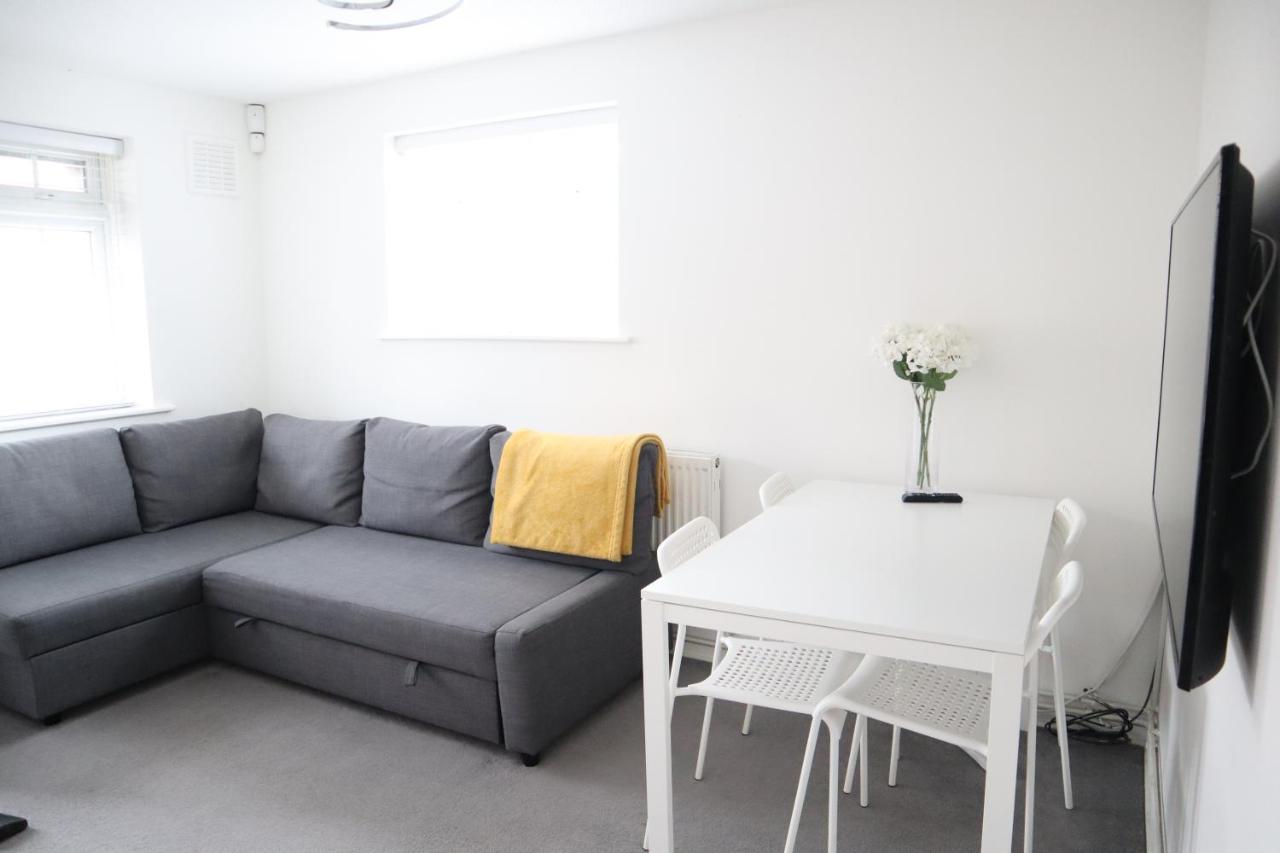 Twelve Thirty Serviced Apartments - Balham Лондон Екстер'єр фото